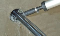 KÖSTER KB-Flex 200 Kablo ve Boru Geçişlerinin Su Yalıtımı için Mastik SOSİS 600 ML